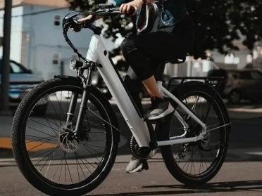Πόσο γρήγορα μπορεί να πάει ένα EBike 36V;